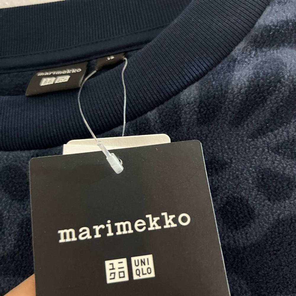 Uniqlo marimekko kids Navy Floral Pattern Long Sweatshirt Dress - Picture 4 of 6